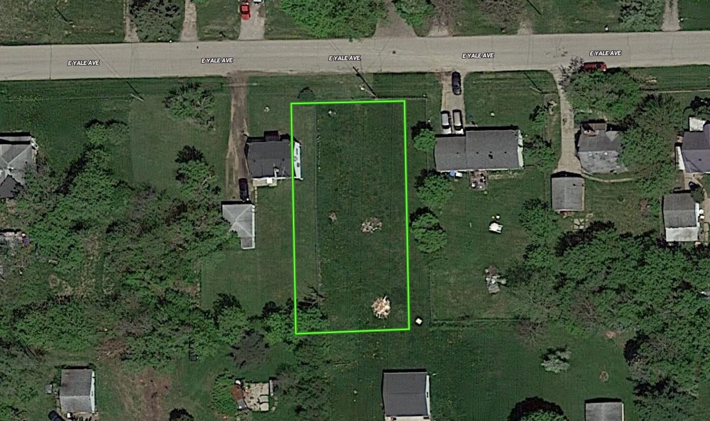 Fenced Residential Property with Utilities Available 0.29 Acres in